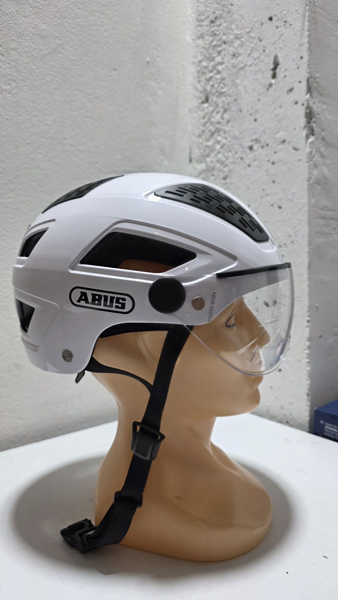 Kask rowerowy Abus Hyban 2.0 r. M