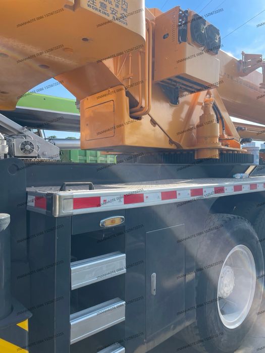 XCMG 70 -II Автокран вантажопідйомністю 70 тонн 2013 року випуску авто