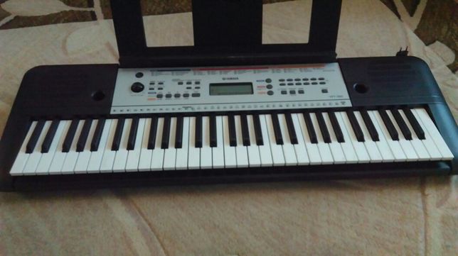 Keyboard yamacha.ypt-260