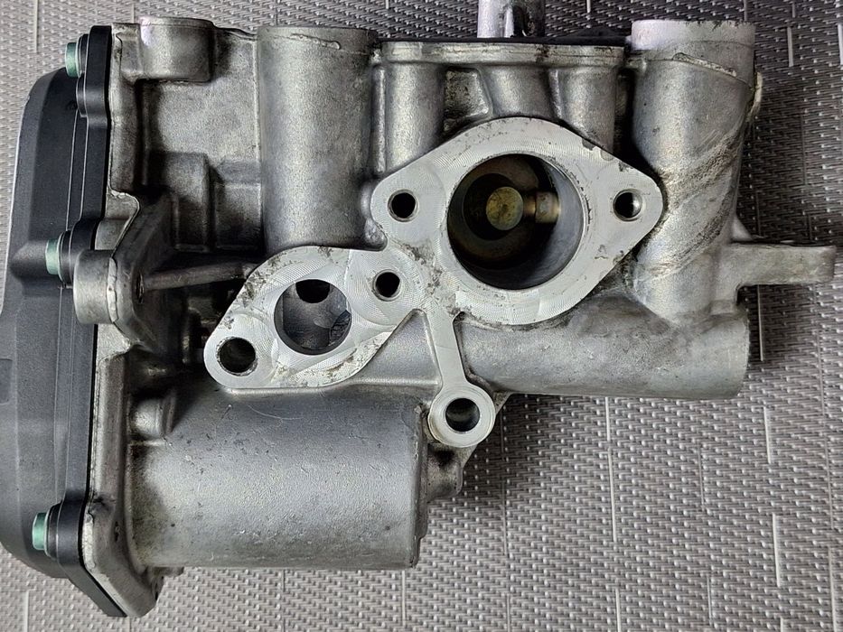 Клапан EGR ЕГР двигуна Mercedes OM654/656