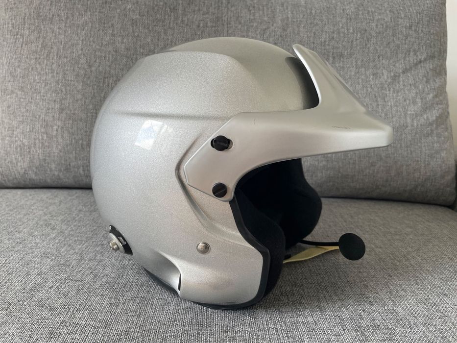 Sprzedam kask rajdowy STILO z homologacją FIA i klipsami HANS