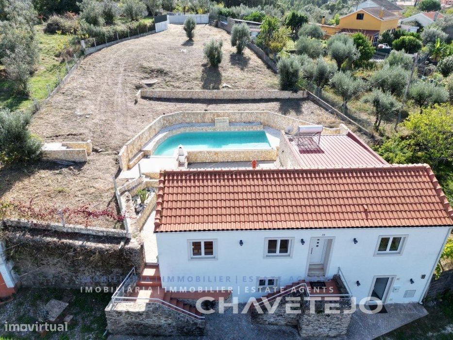 Casa antiga totalmente restaurada com Piscina para venda perto de T...