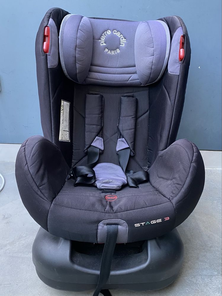 Cadeira auto bebé Pierre Cardin
