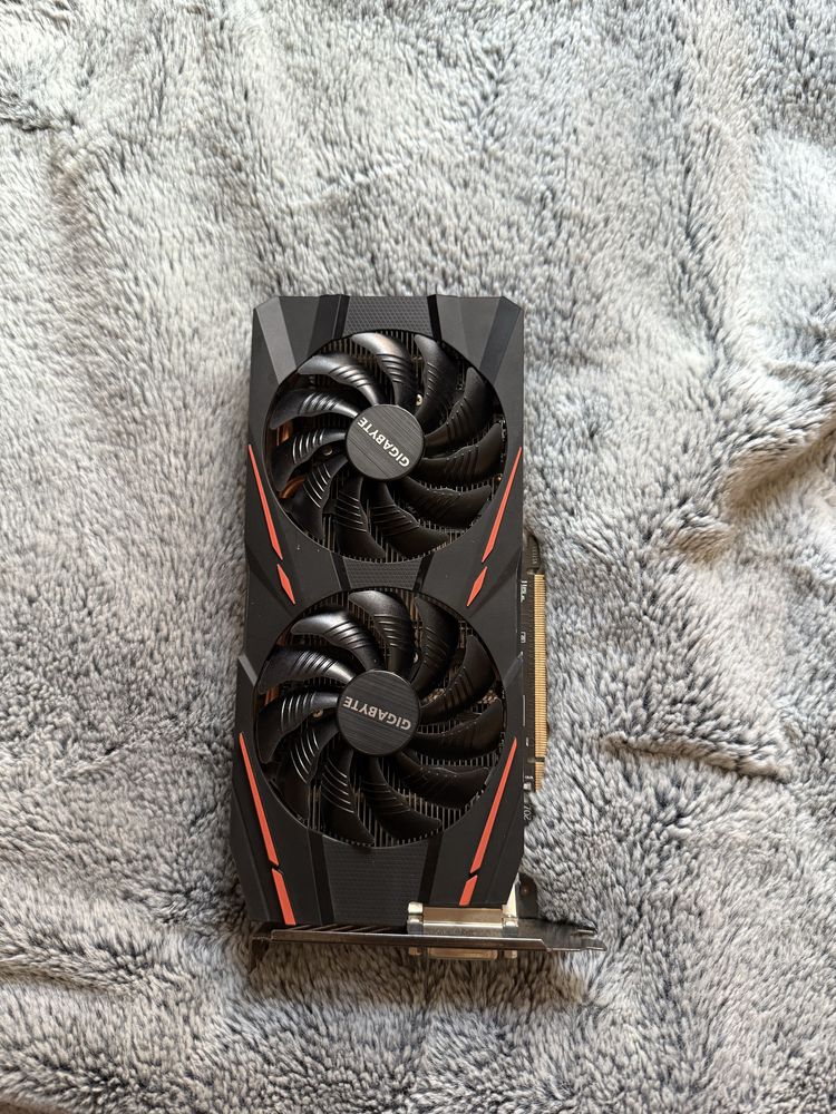 Radeon Rx 580 8 gb Gigabyte