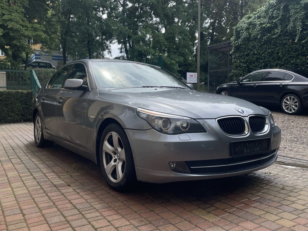 BMW Seria 5 E60 Lift 520D Automat