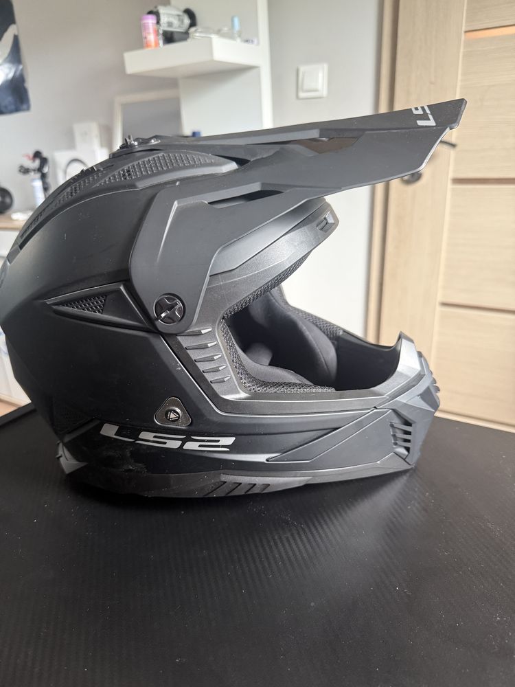 Kask motocyklowy cross enduro LS2 fast II
