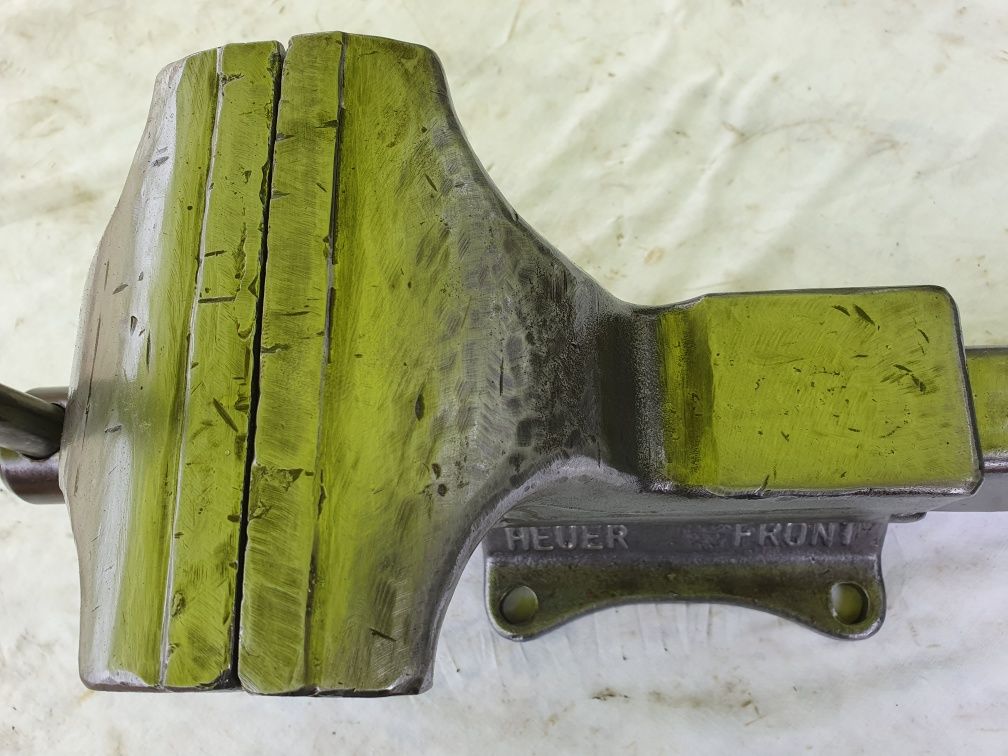 Imadlo heuer front