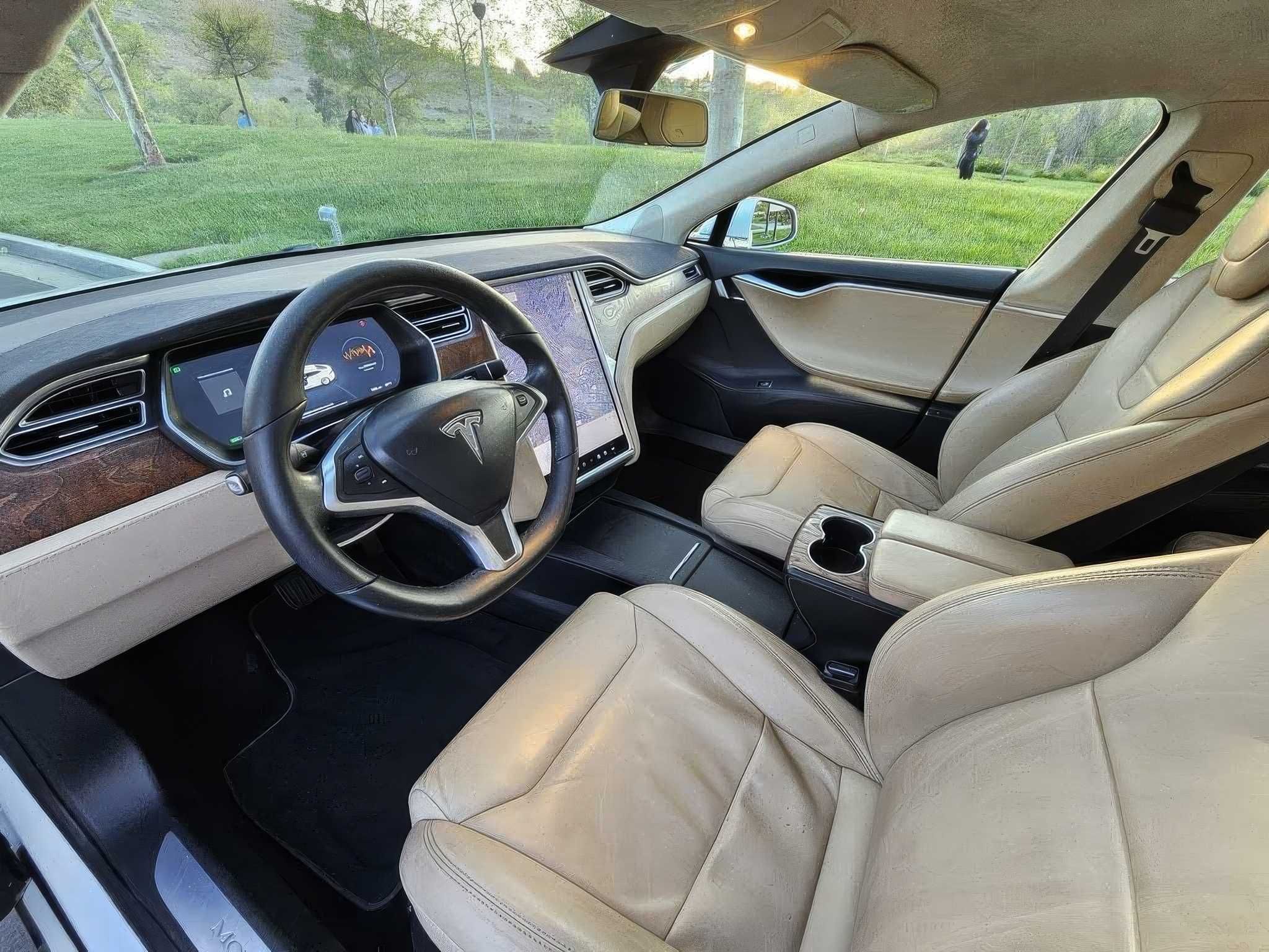 2017 Tesla Model S 90D