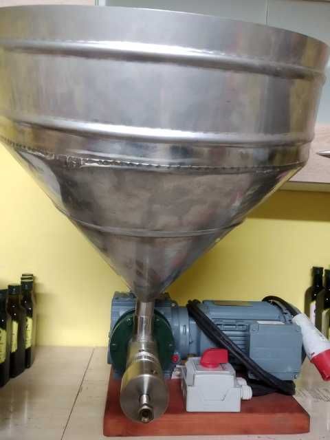 Prasa do tłoczenia oleju na zimno