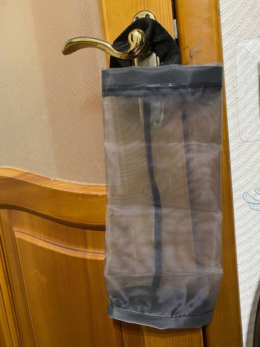 Настенный держатель для пакетов под раковину