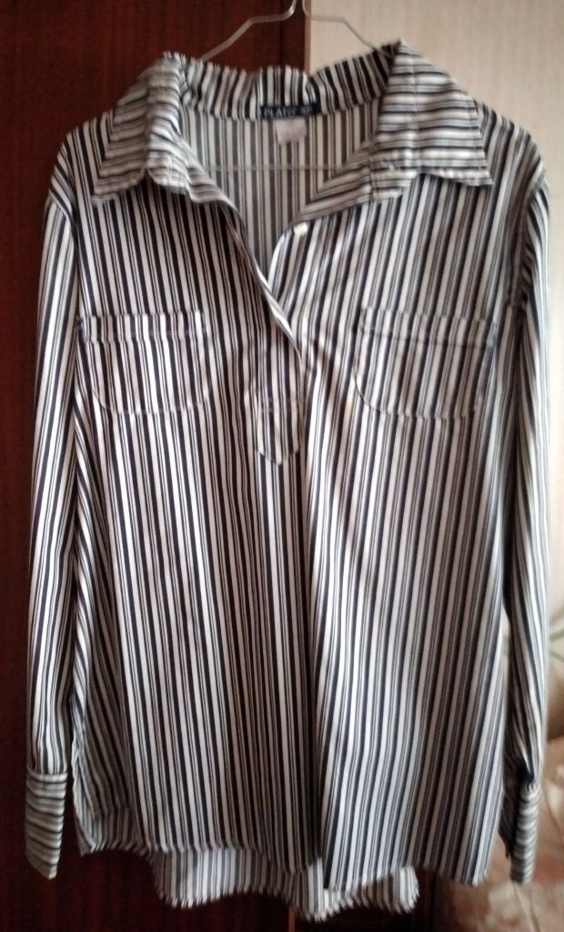 Camisa às riscas feita em Cabo Verde