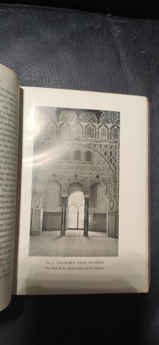 "The legacy of islam" Oxford 1931