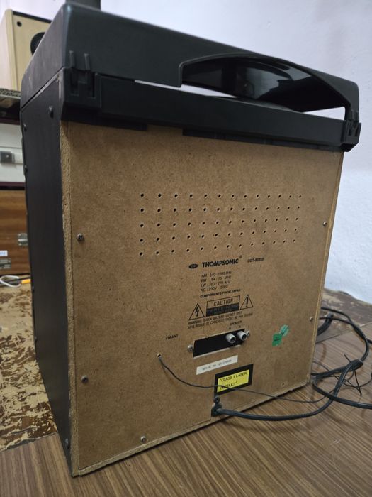 Wieża Thomsonic CDT 933 SR