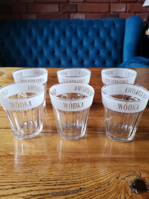 6 x  firmowe kieliszki/literatki z napisem "Wódka Żołądkowa"  100ml
