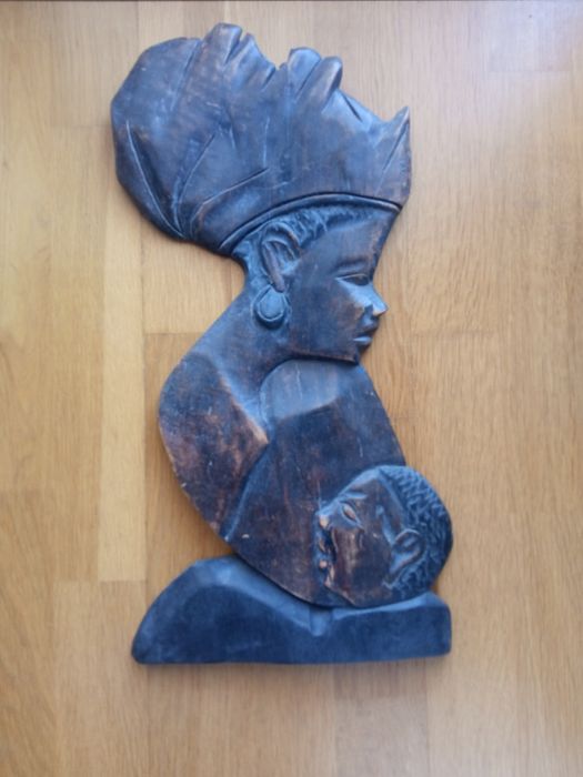 Máscaras decorativas africanas e asiáticas