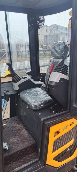 Minikoparka NOWA 1.8T silnik Kubota