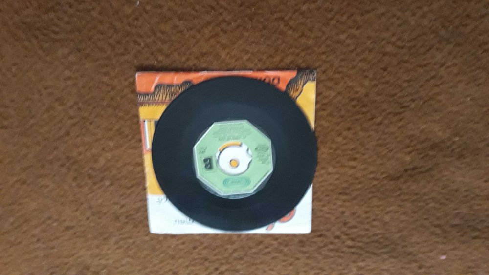 Fernanda de Sousa / João Oliveira - Dona xepa - single vinil