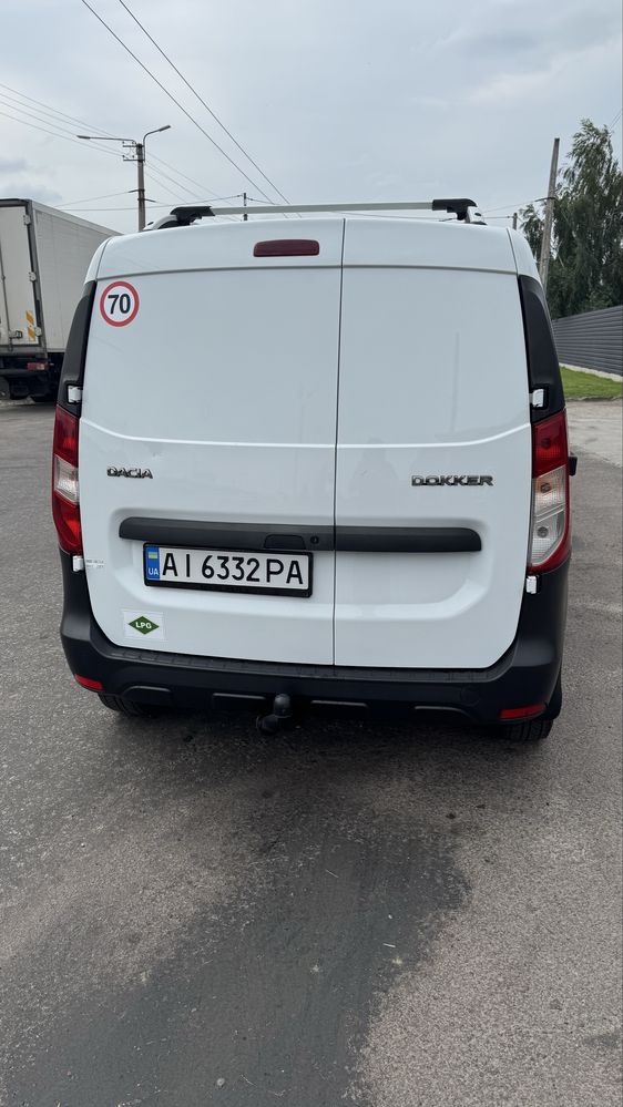 Dacia Dokker 2016 року.