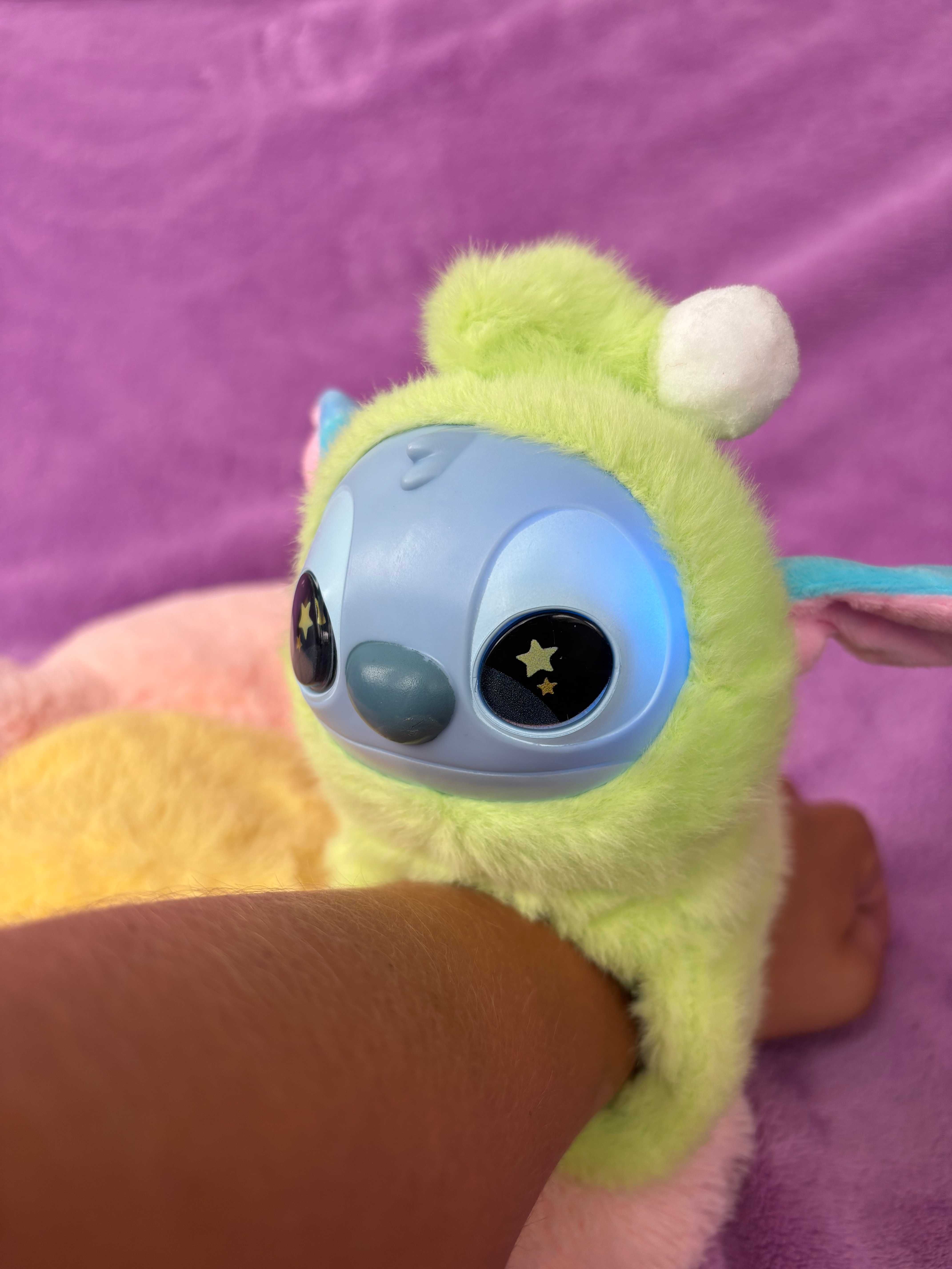 Pluszak Stitch na Rękę – Interaktywna Zabawka Bransoletka 20 cm