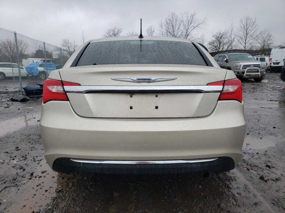 Chrysler 200 LX 2013