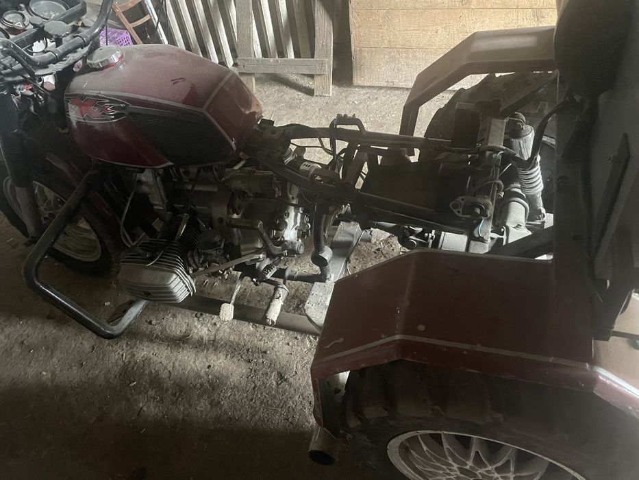 Мотоцикил в доброму стані масла не бере заводиться зі стартера