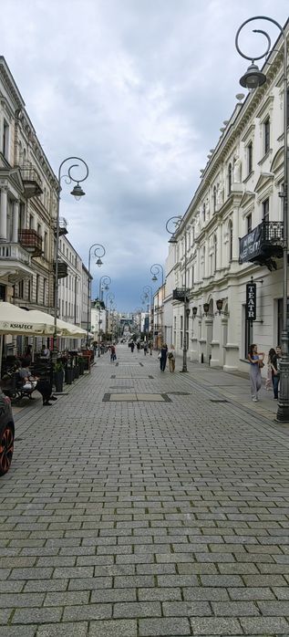 Lokal handlowo usługowy 24m2 ścisłe centrum