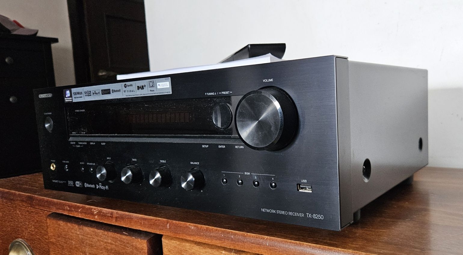 Amplituner sieciowy ONKYO TX-8250  (Spotify, Tidal, TuneIn)