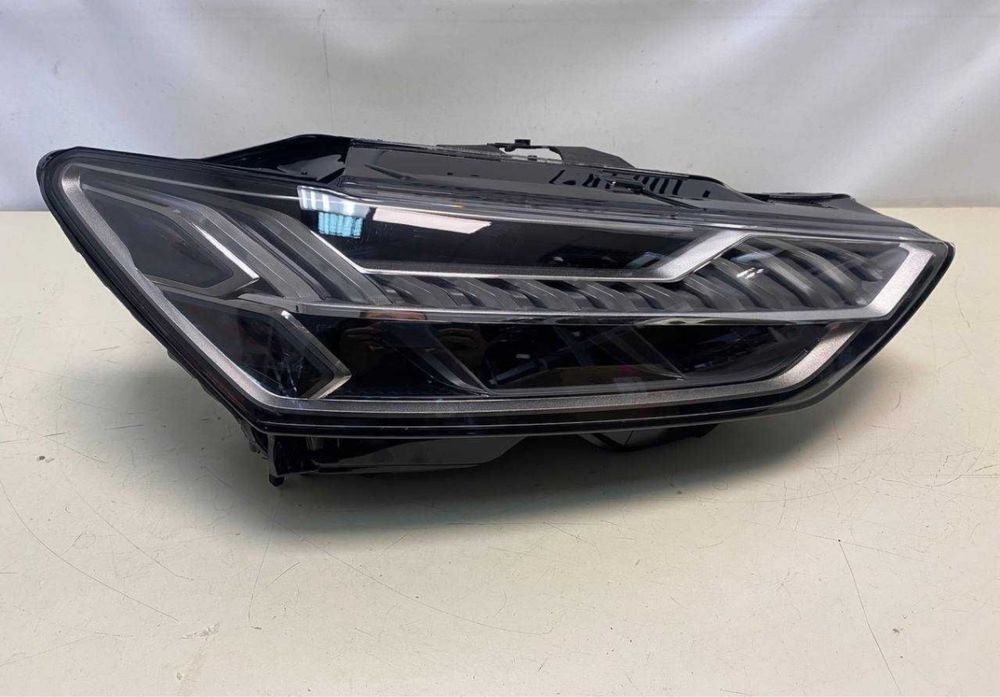 Фара  фари фары Audi A7 C8  FULL LED Matrix ( европа)