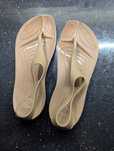 Crocs serena sexi flip w7