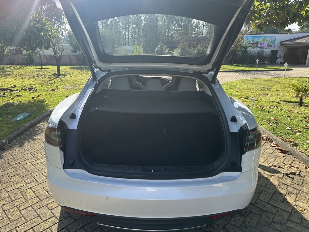 Tesla Model S Dual - Elétrico - MUITO BOM Estado