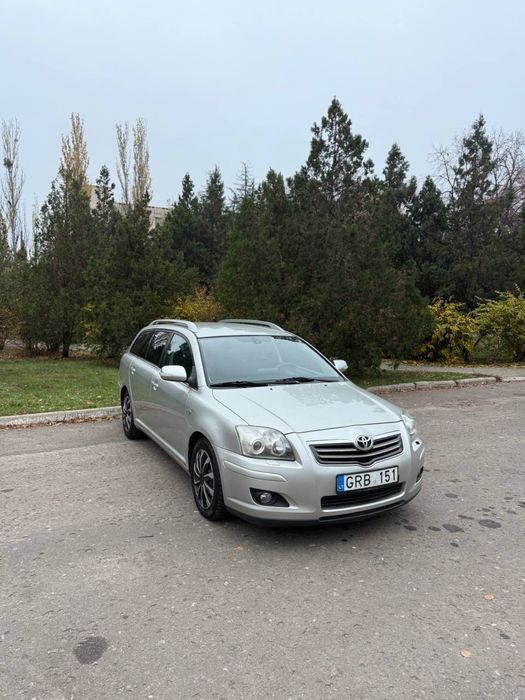 Toyota Avensis 2008р restayling 2,2d механіка 6ступка ідеальний стан