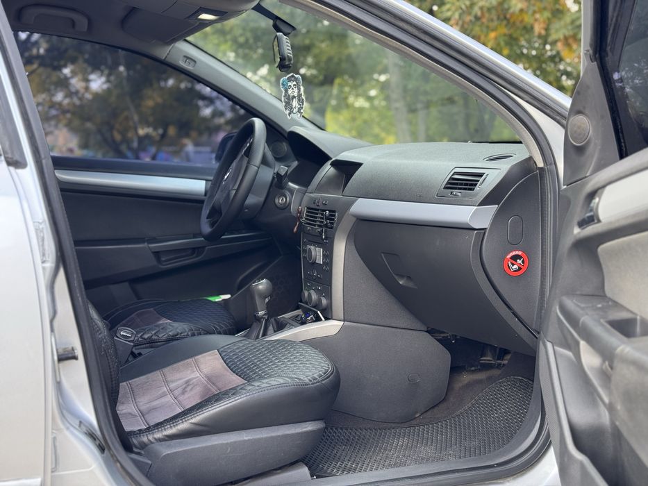 Opel Astra H 1.6 Газ Бенз
