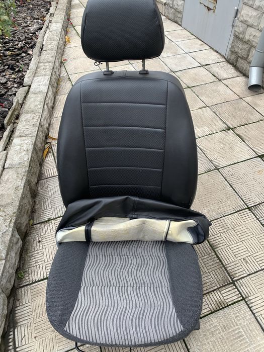 Два передних сидения Ланос, с подогровом.