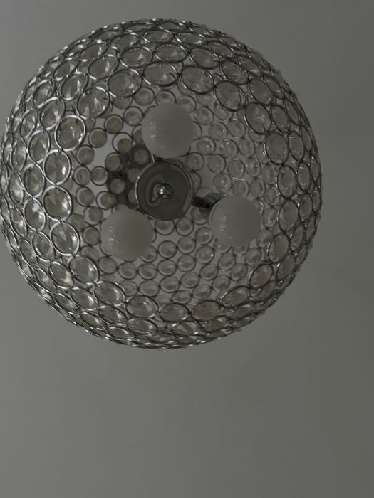 Продам 10/10 світильники 2 та 1 підвісний на стелю