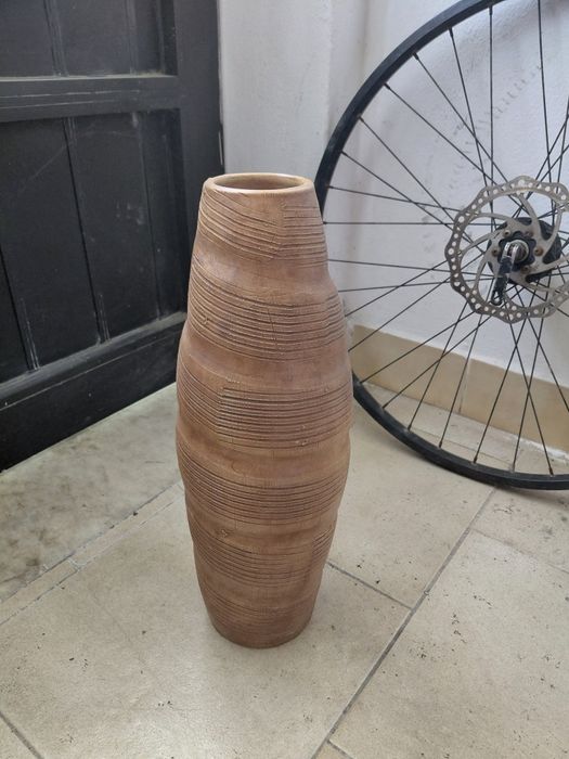 Jarra decorativa em bom estado geral para flores