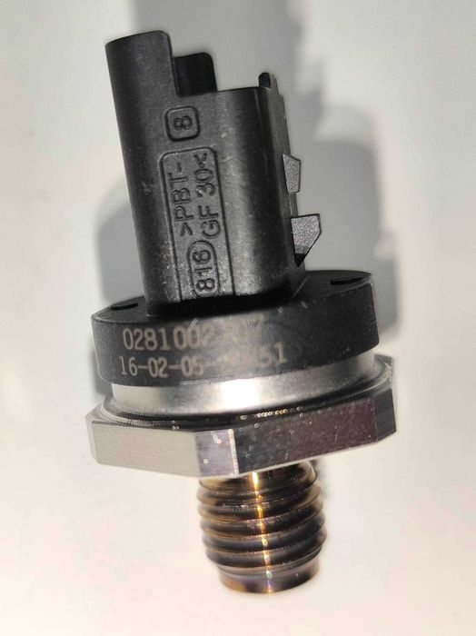 Датчик тиску палива 0281002797 Fiat Peugeot Citroen