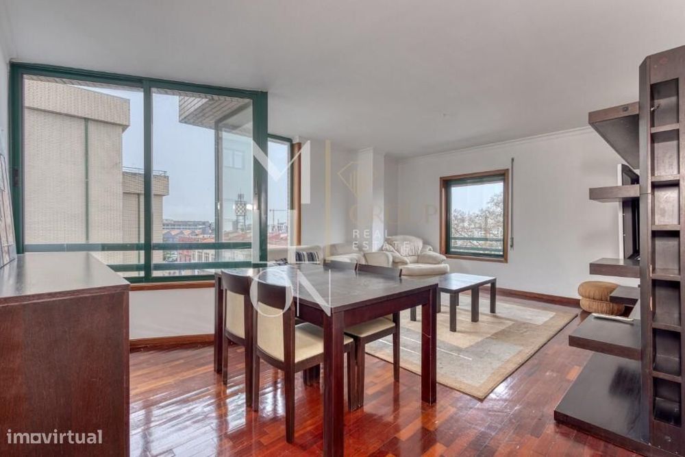 Apartamento T2 Equipado e Mobilado na Praceta Bernarda Ferreira Lacerd
