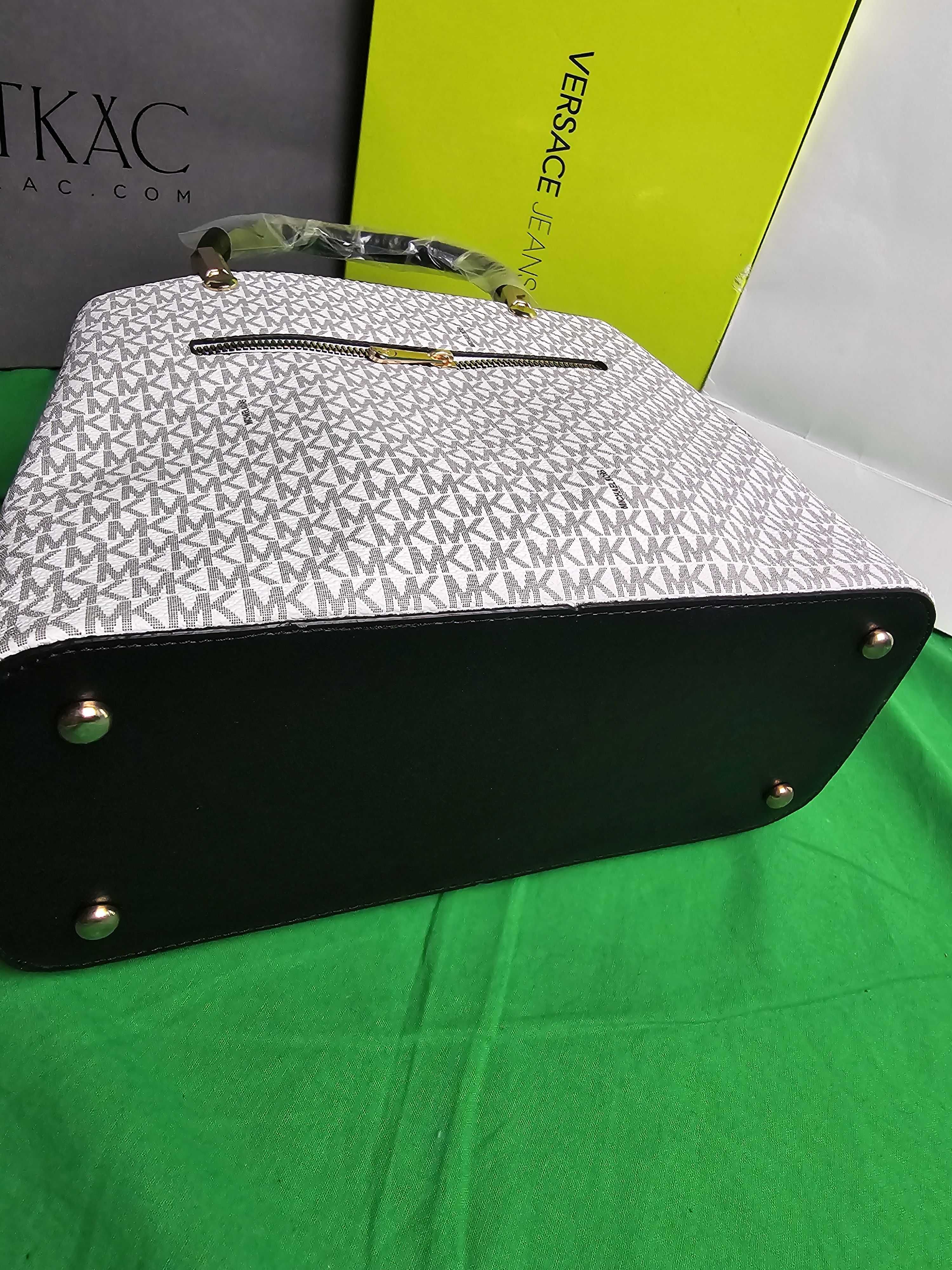Torebka MK srednia Torba biala Michael Kors z dlugimi raczkami pasek