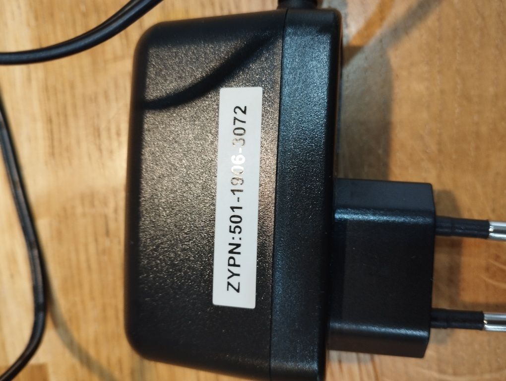 Stacja ładująca zasilaczem ZACO A9s, A10.