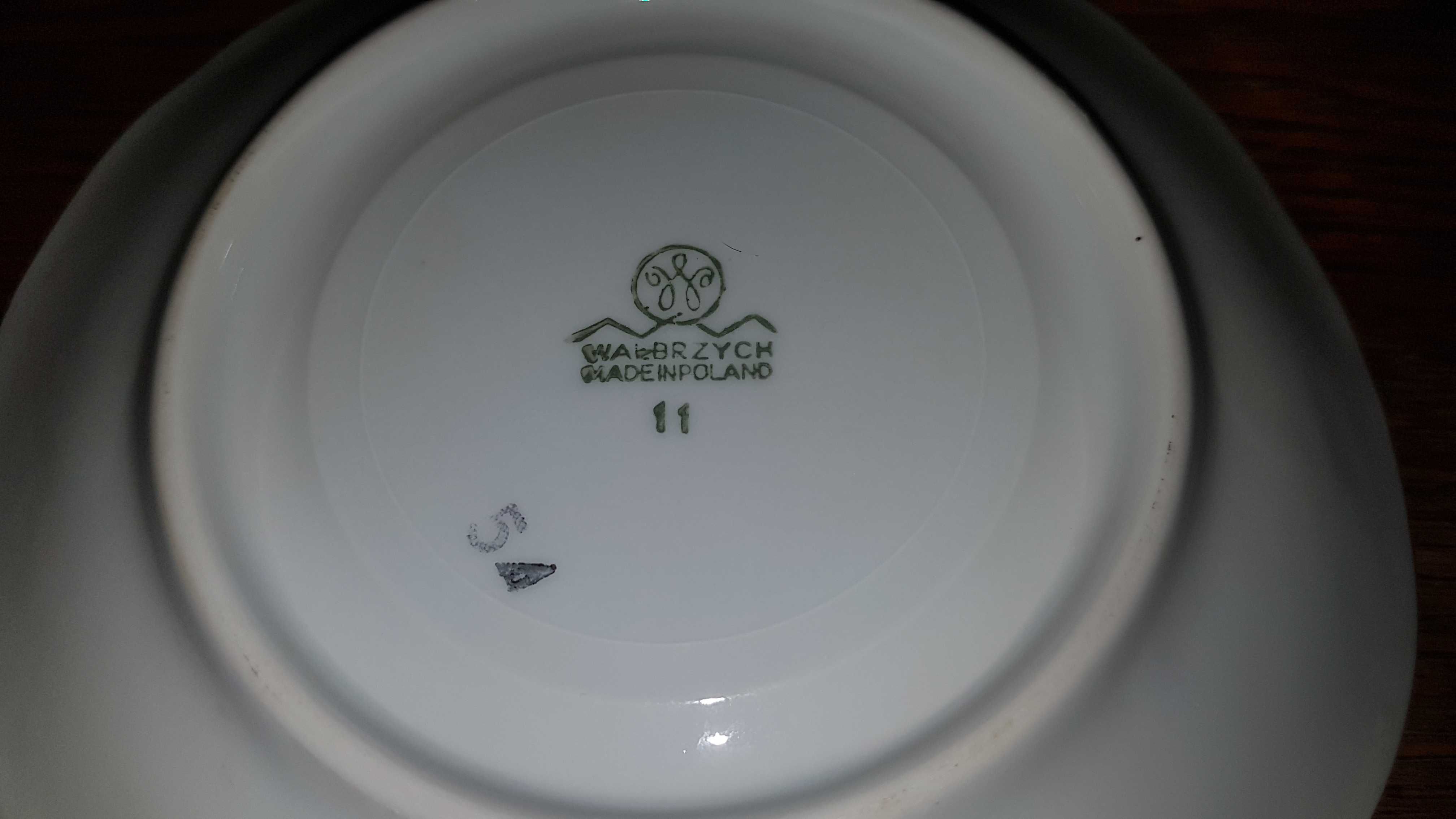 Porcelanowy Dzbanek do herbaty zestaw "Wałbrzych"