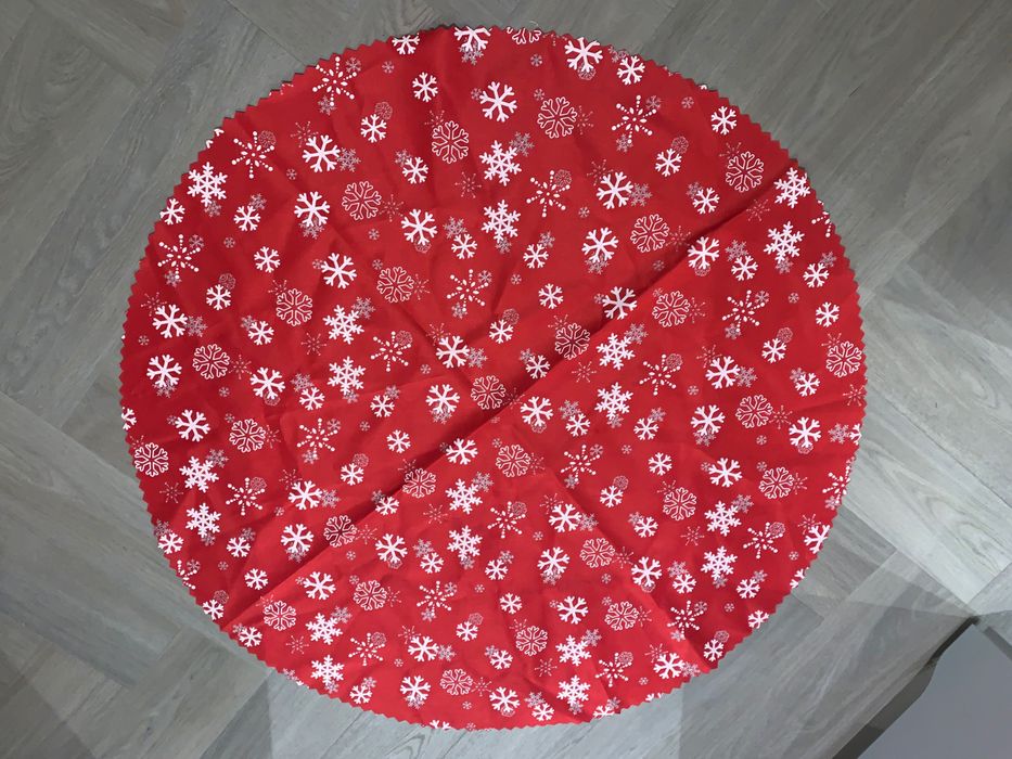 Obrus świąteczny 109cm średnicy