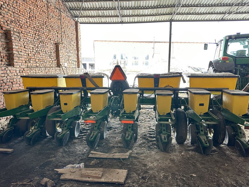 John deere 1750 кукурудзяна сівалка