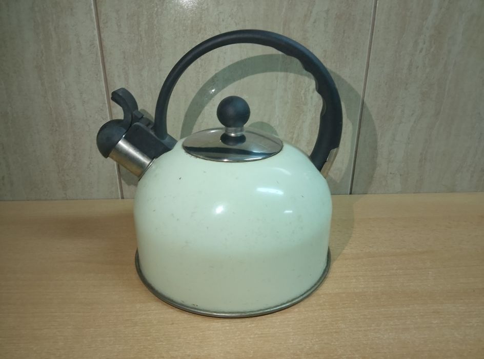 Czajnik na kuchenkę Ernesto 1, 7 litra