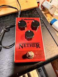 Efekt gitarowy Octaver NETHER tc electronic