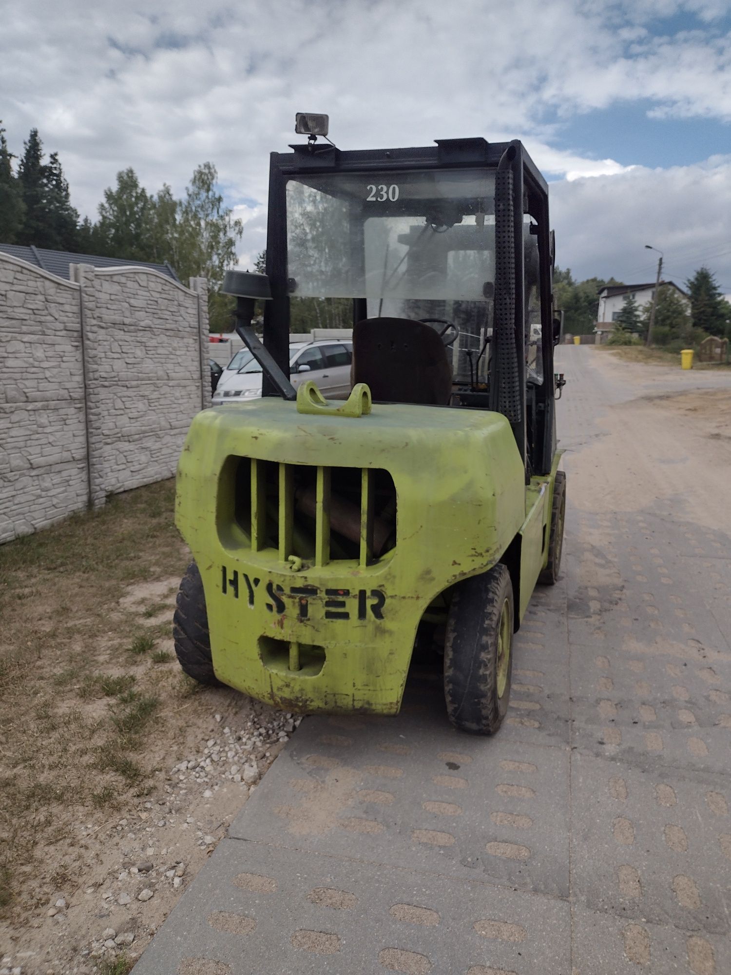 Hyster X 4.00  4t wózek widłowy wolny skok triplex