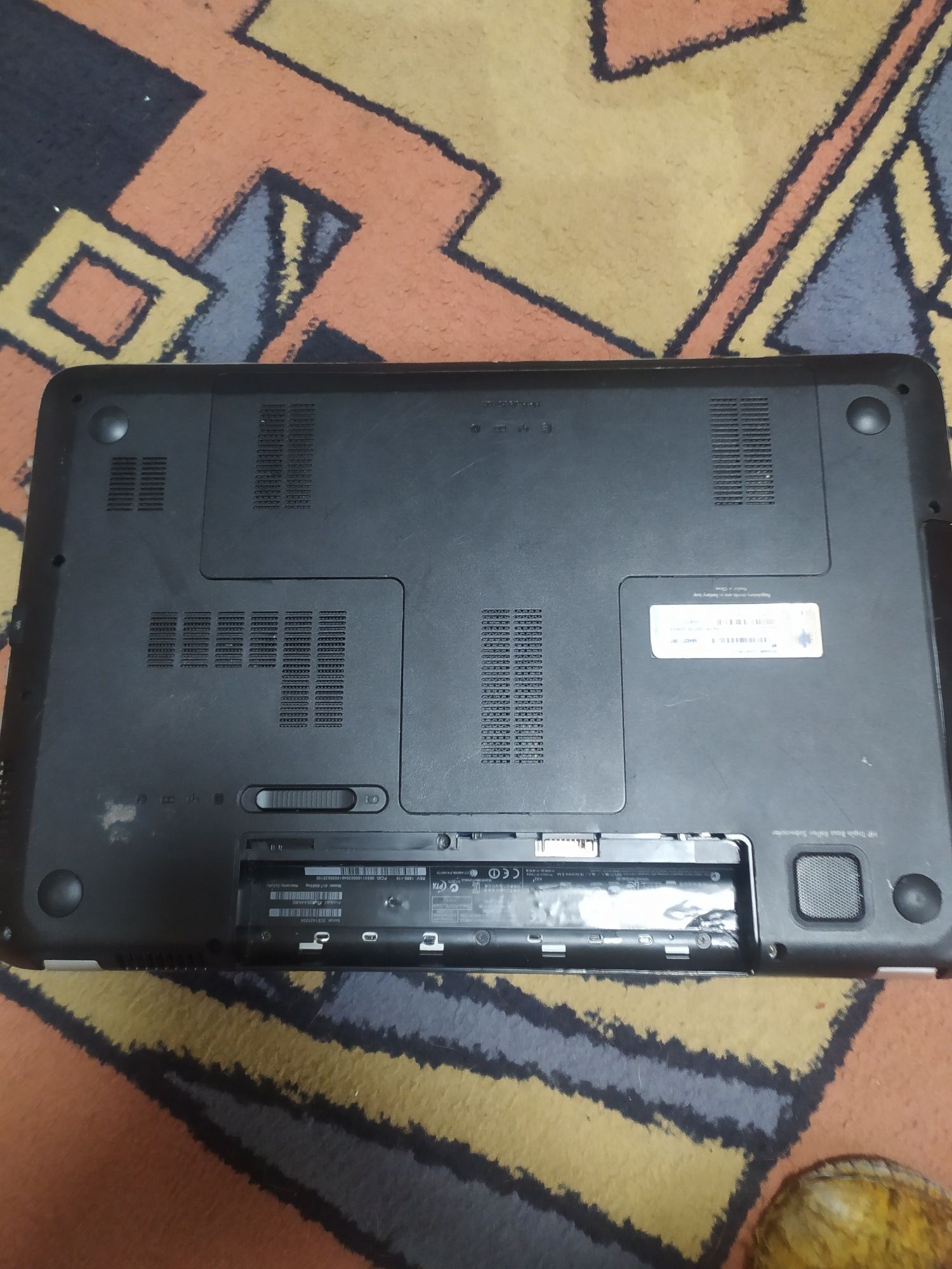 Ноутбук HP Pavilion dv7-6b03sg  на запчасти