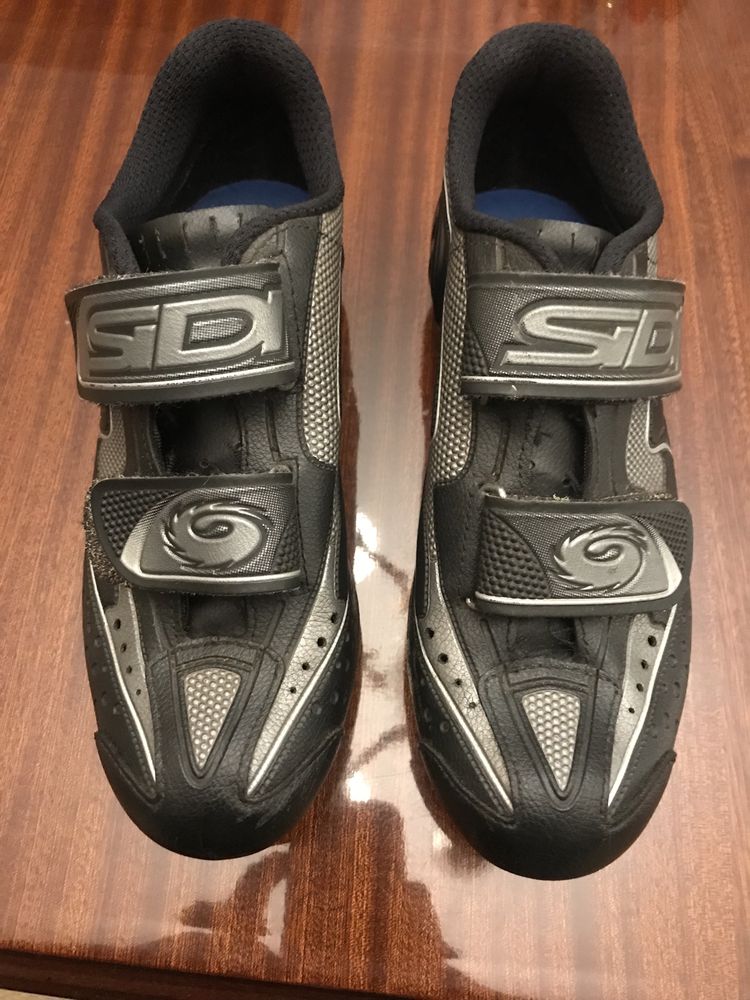 Sapatos de ciclismo 38 como novos