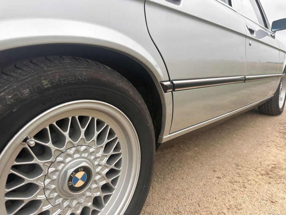 BMW Seria 5 Bmw 520 e12 ładny stan zabytek żółte tablice