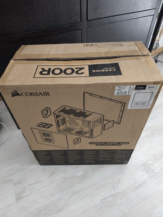 Caixa Corsair carbide 200r