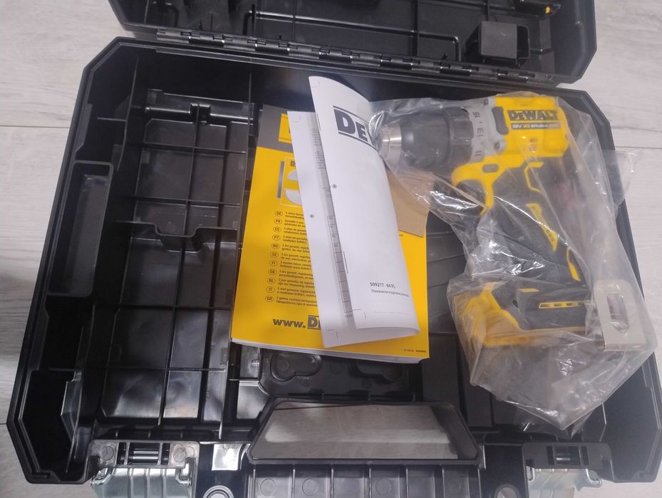 Wiertarko-wkrętarka DeWALT DCD800NT 90NM